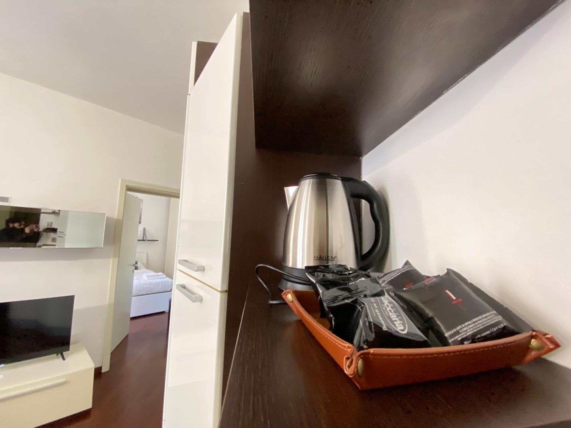 Avantgard Rooms Western Station Bolonha Exterior foto